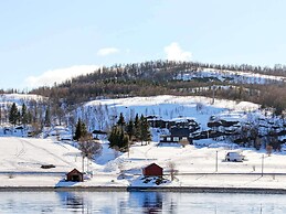 10 Person Holiday Home in Lyngseidet