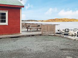 6 Person Holiday Home in Oksvoll