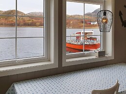 6 Person Holiday Home in Oksvoll