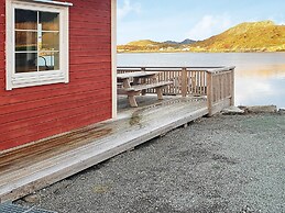 6 Person Holiday Home in Oksvoll