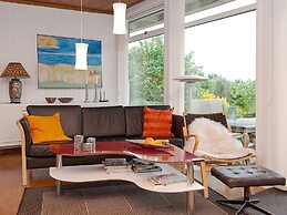 Tranquil Holiday Home in Ebeltoft near Sea