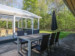 Tranquil Oasis With Sauna and Whirlpool-by Traum