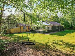 Tranquil Oasis With Sauna and Whirlpool-by Traum