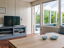 Tranquil Oasis With Sauna and Whirlpool-by Traum