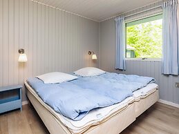 Tranquil Oasis With Sauna and Whirlpool-by Traum