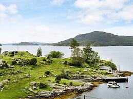 Holiday Home in Masfjordnes