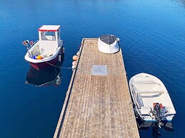 6 Person Holiday Home in Urangsvag