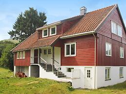 10 Person Holiday Home in Skei i Jolster