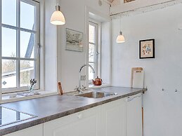 Vintage Holiday Home in Svaneke near Small Harbor