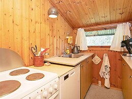 Vintage Holiday Home in Jutland near Child Friendly Beach