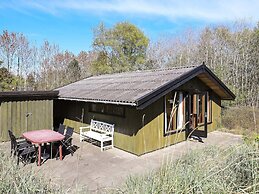 Vintage Holiday Home in Jutland near Child Friendly Beach