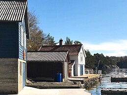 9 Person Holiday Home in Reksteren