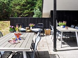 Cozy Holiday Home in Oksbøl near Swim Friendly Beach