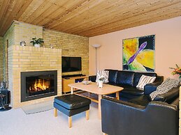 6 Person Holiday Home in Store Fuglede-by Traum