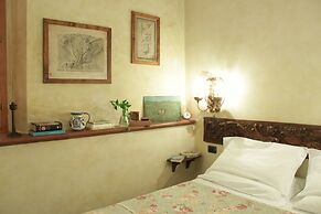 Oro Fine Studio in quiet Residence with Garden and Rooftop