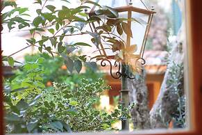 Oro Fine Studio in quiet Residence with Garden and Rooftop