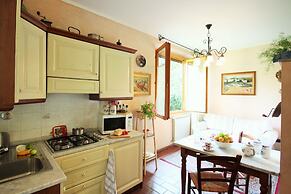 Incenso Fine Studio in quiet Residence with Garden and Rooftop