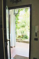 Incenso Fine Studio in quiet Residence with Garden and Rooftop