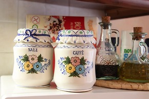 Mirra Fine Studio in quiet Residence with Garden and Rooftop