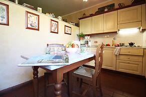 Mirra Fine Studio in quiet Residence with Garden and Rooftop