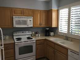 GetAways at Palm Springs Tennis Club