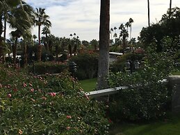 GetAways at Palm Springs Tennis Club