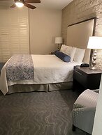 GetAways at Palm Springs Tennis Club