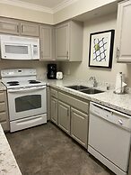 GetAways at Palm Springs Tennis Club