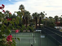 GetAways at Palm Springs Tennis Club