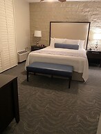 GetAways at Palm Springs Tennis Club