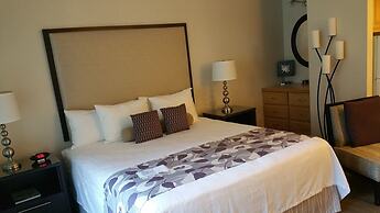 GetAways at Palm Springs Tennis Club