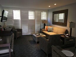 GetAways at Palm Springs Tennis Club