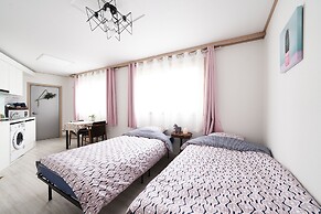 Sweet Stay at Joy's