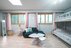 Sweet Stay at Joy's