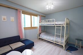 Sweet Stay at Joy's