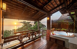 Nirvana  Beach Resort