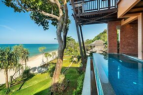 Nirvana  Beach Resort