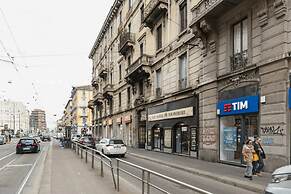 Isola View Renovated Apartment