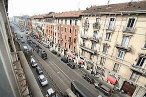 Isola View Renovated Apartment