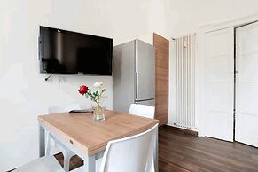 Isola View Renovated Apartment