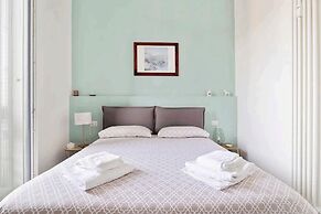 Isola View Renovated Apartment