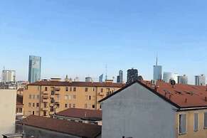 Isola View Renovated Apartment