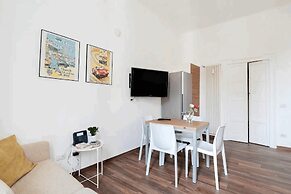 Isola View Renovated Apartment