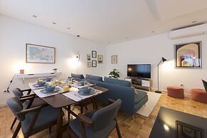 Bruno's Downtown Apartment