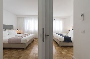 Bruno's Downtown Apartment