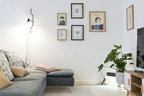 Bruno's Downtown Apartment