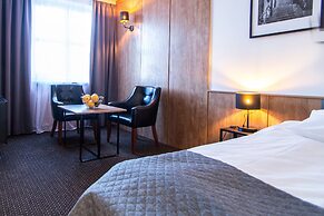 Warsaw - Apartments Apartamenty Sadyba