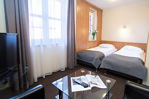 Warsaw - Apartments Apartamenty Sadyba