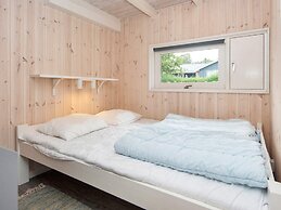 6 Person Holiday Home in Bjert-by Traum