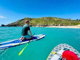 Cowshed Cottage Located nr Kynance Cove
